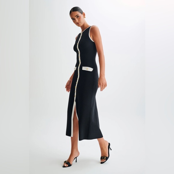 🖤🤍🖤 RARE! MESHKI “SAWYER”
Sleeveless Buttoned Maxi Dress - Black/White
XXS - Picture 3 of 7
